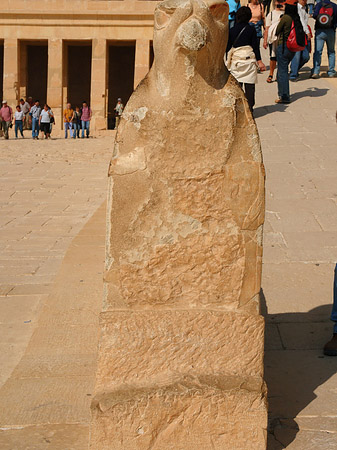 Statuen